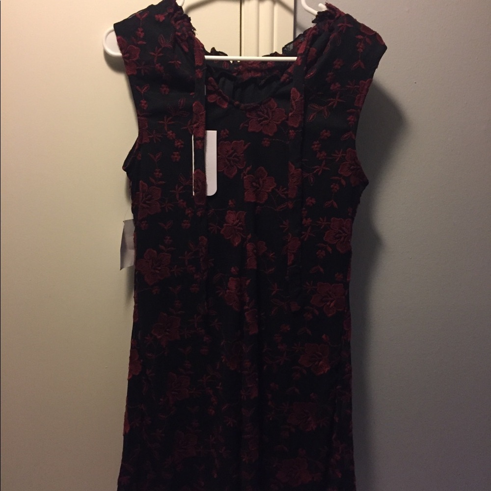 Superfoxx Dress - Picture 4 of 7